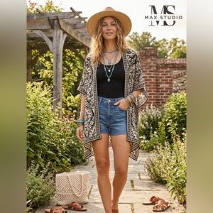 Max Studio Black and Cream Floral Kimono